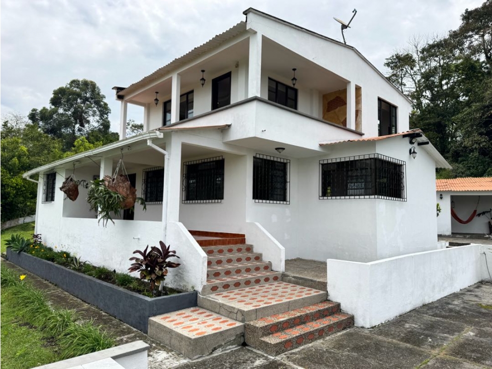 Se Alquila Casa Campestre Via Armenia, Liceo Frances - 1