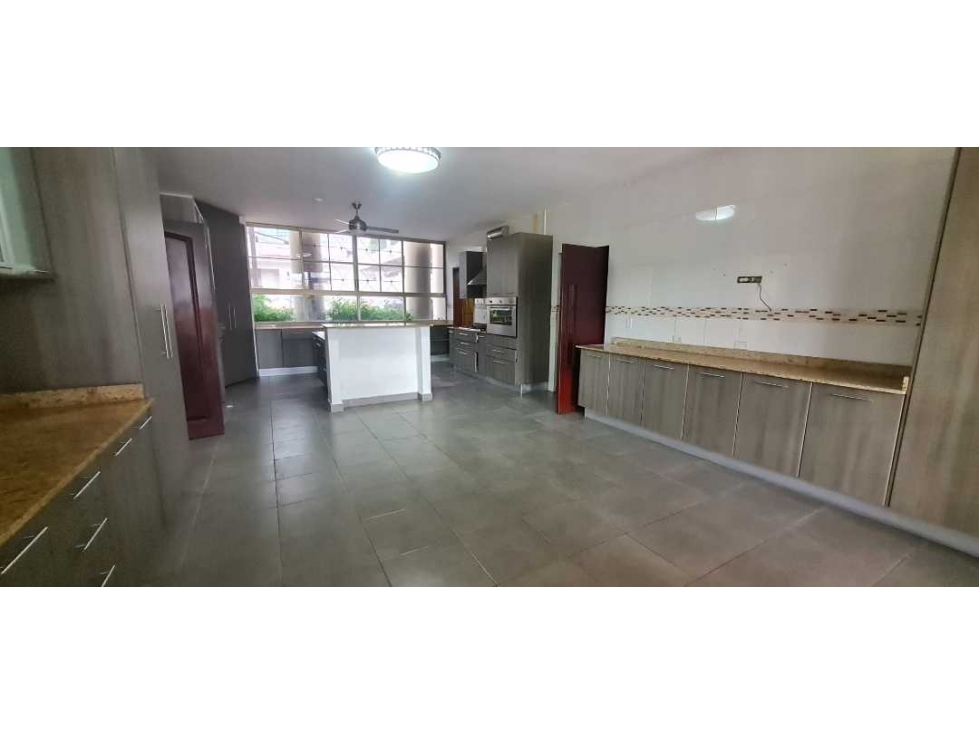 Se alquila casa comercial en San Francisco de 1000 mts $6500 — foto 5