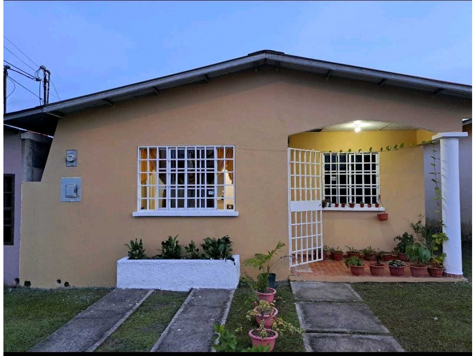 ALQUILO CASA COMODA DE 2 HABITACIONES EN LLANO MARIN PENONOMÉ - 2