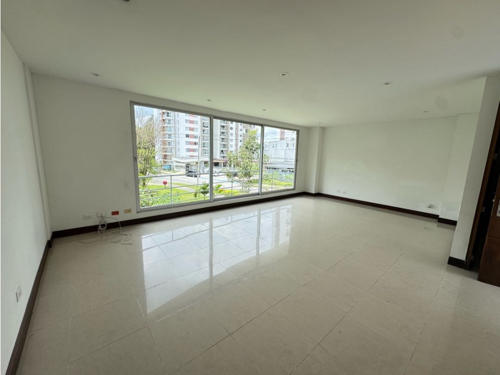 SE ALQUILA CASA DE 3 HABITACIONES EN PINARES , MUY AMPLIA Y TRANQUILA - 6