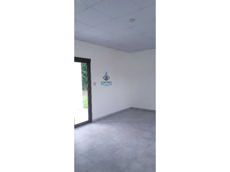 Se alquila casa de hermoso diseño, amplia y lista para estrenar! — foto 6