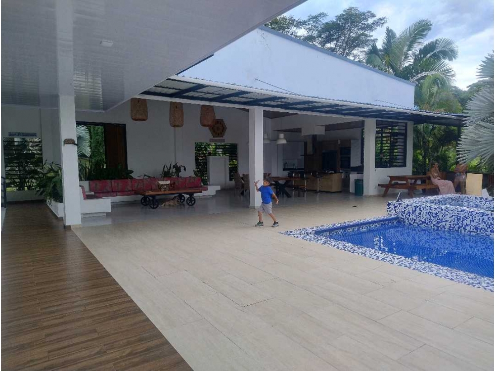 Se Alquila Casa de Lujo en La Mesa Cundi - 3