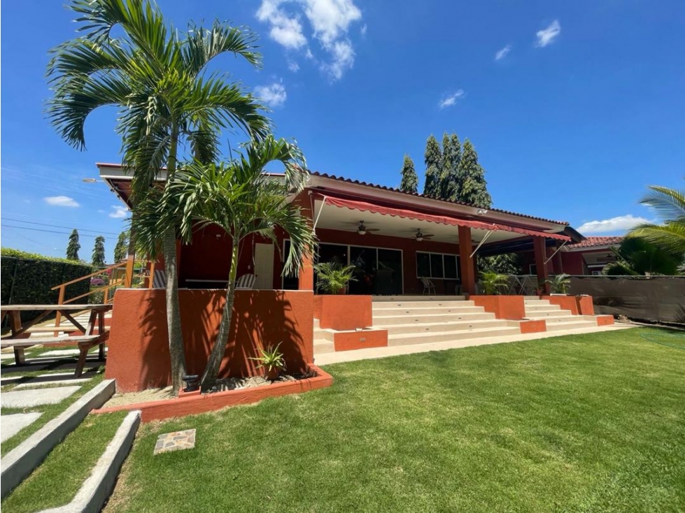 Se alquila Amoblada. casa de Playa Villa de La Colonia
