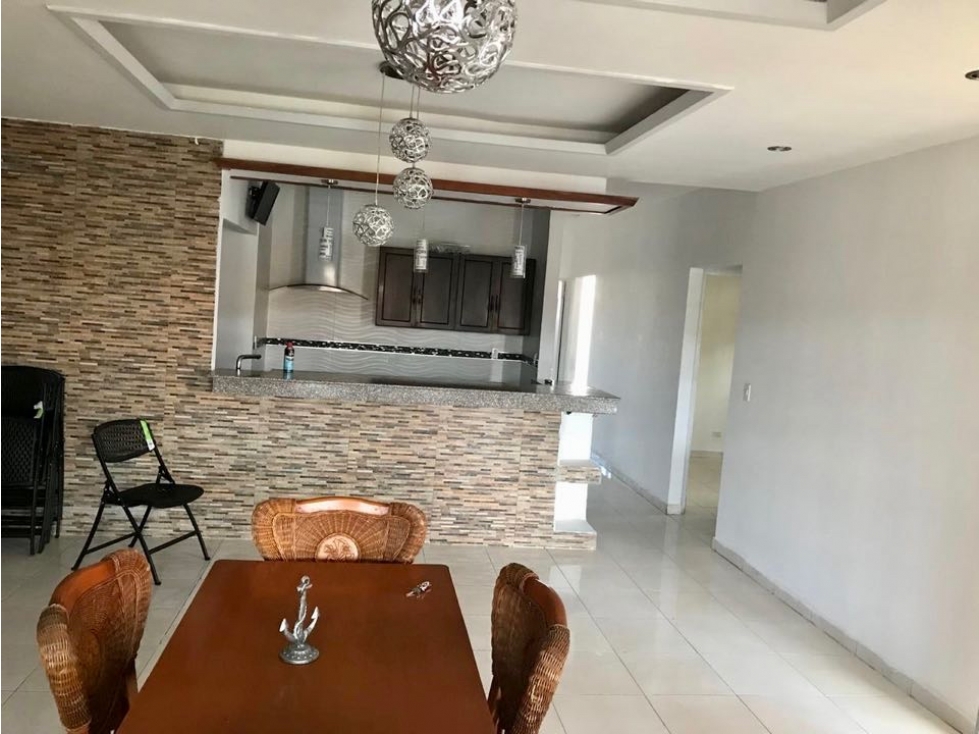 SE VENDE CASA EN CAMINO REAL $160,000 AM - 2