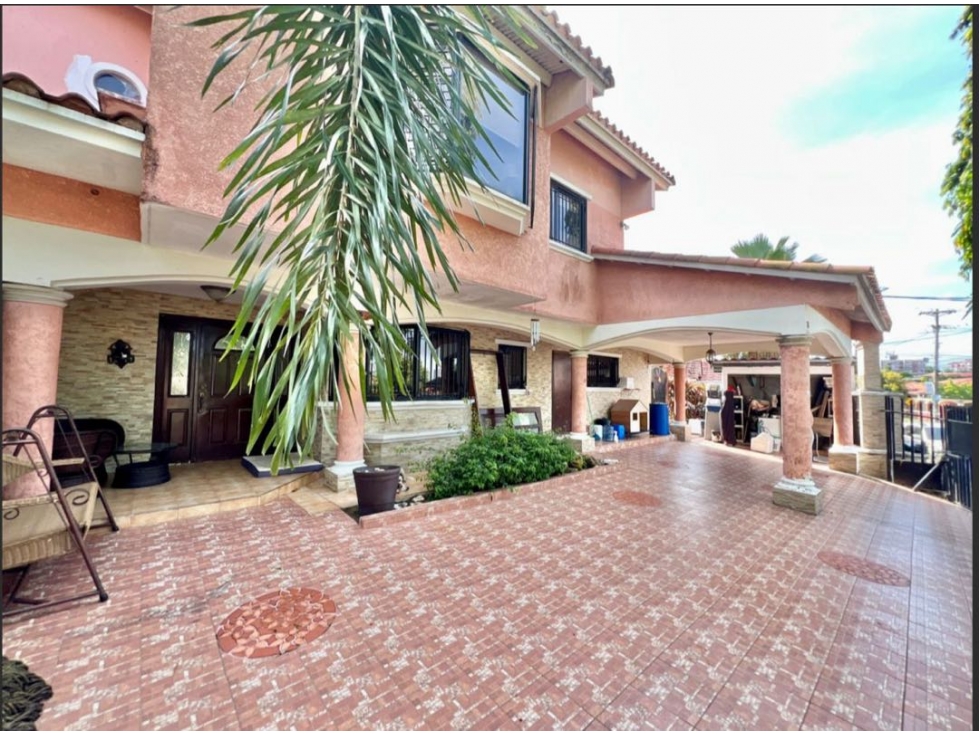 Se alquila casa en Condado del Rey, Villas de Vizcaya