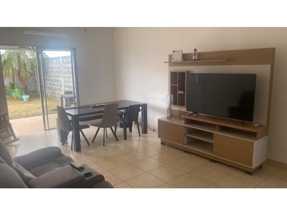 Se alquila casa en las Arboledas Cluster los olivos - 4