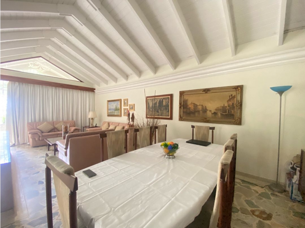 Se alquila casa en Santa Monica