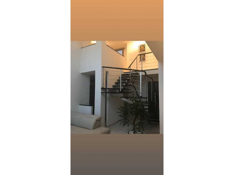 Se alquila casa unifamiliar VILLA SUR - 6