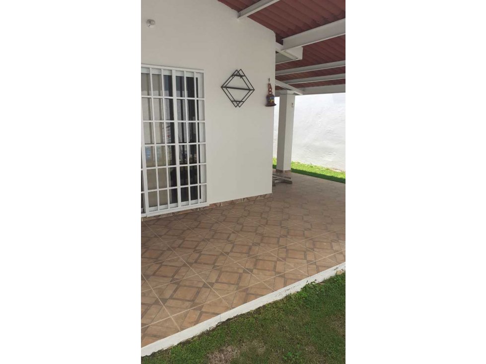 SE VENDE CASA VERSALLES DEL OESTE/ con remodelaciones — foto 2
