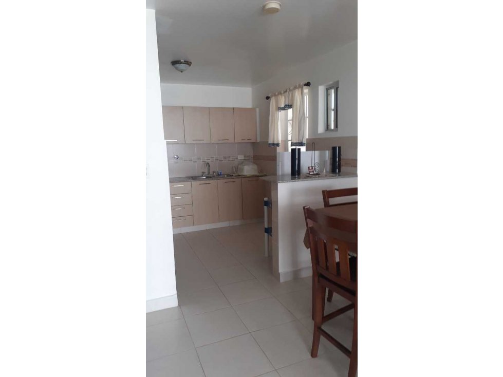 SE VENDE CASA VERSALLES DEL OESTE/ con remodelaciones — foto 4