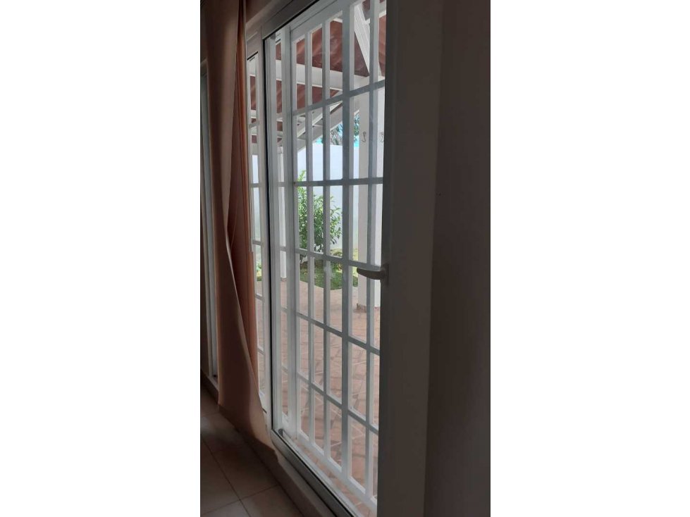 SE VENDE CASA VERSALLES DEL OESTE/ con remodelaciones — foto 5
