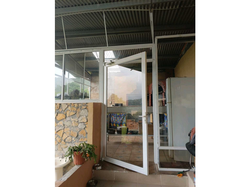 SE ALQUILA cocina con horno y asador de ladrillo, Boquete $550.00 - 1