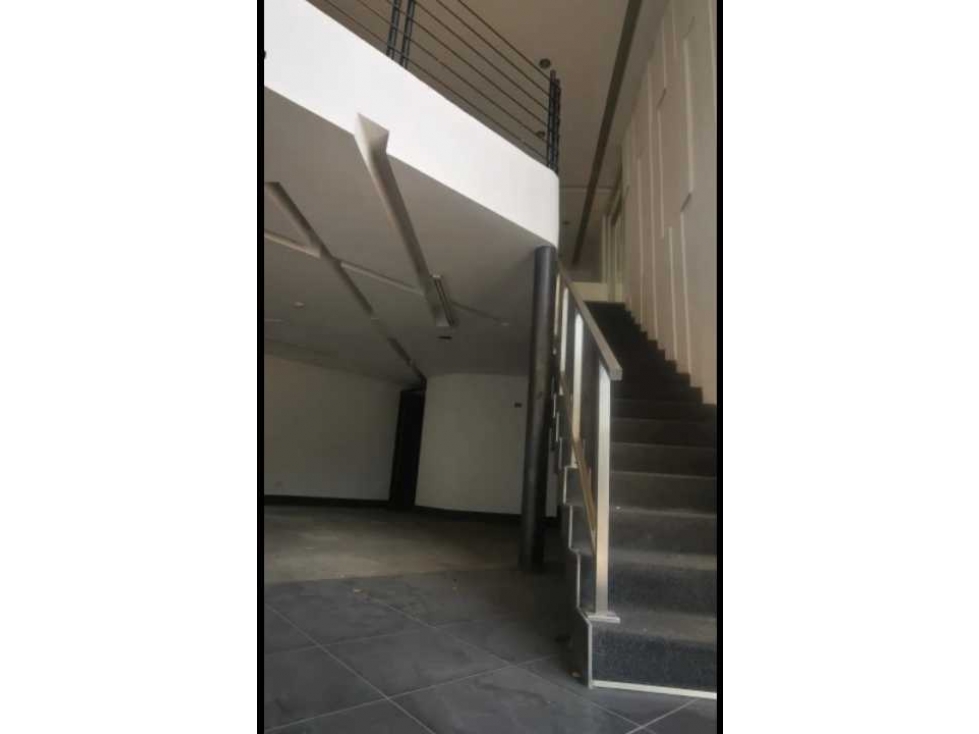 Se alquila edificio comercial de 600 mts en Costa de Este — foto 3