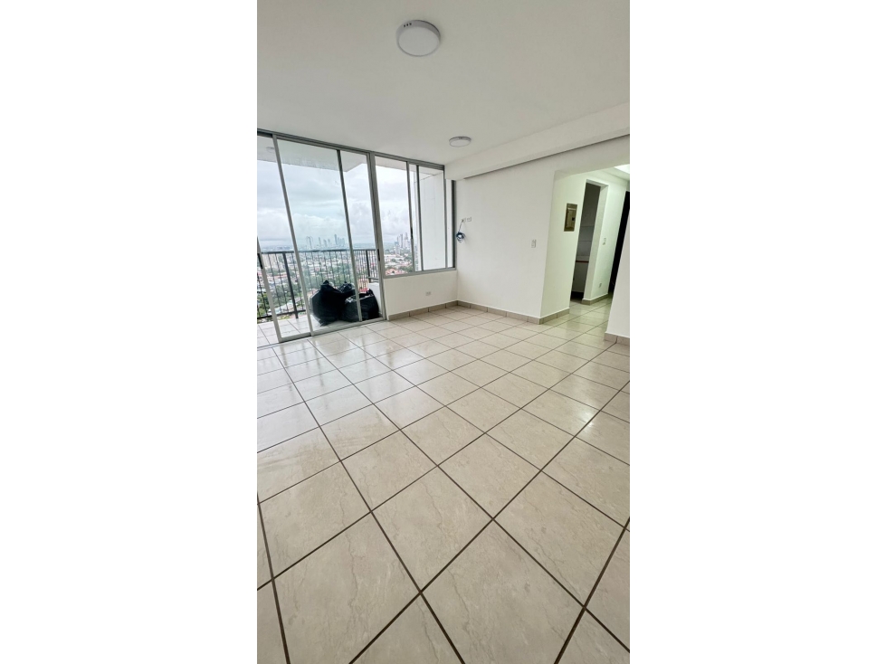 Se Alquila en Apartamento en Parque Lefevre 75 - 4