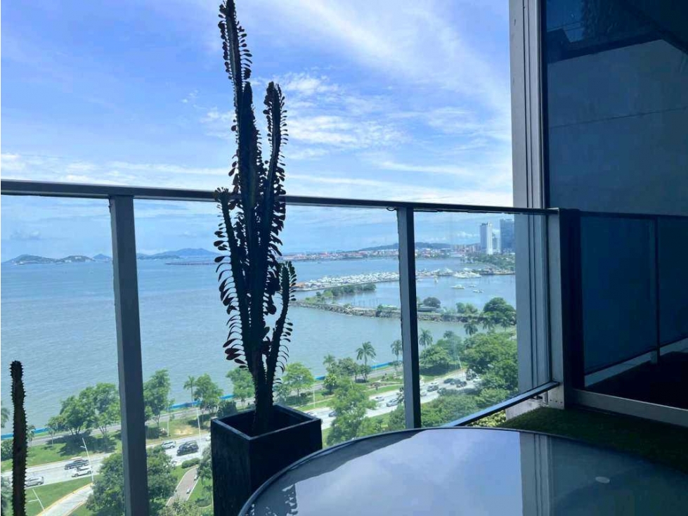 Se Alquila Apartamento con Vista al Mar en Av. Balboa — foto 2