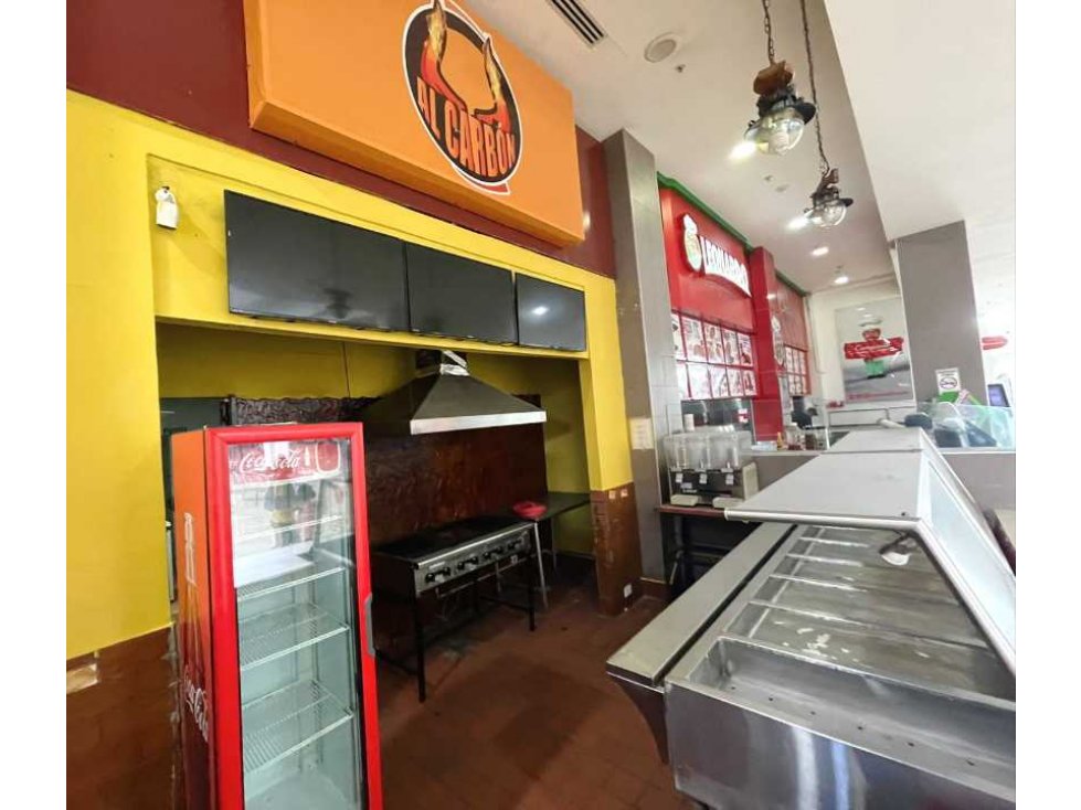 Se Alquila excelente local para Food Court. $2500 - 2