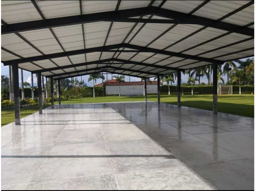 Se alquila finca para eventos en Cerritos - 2