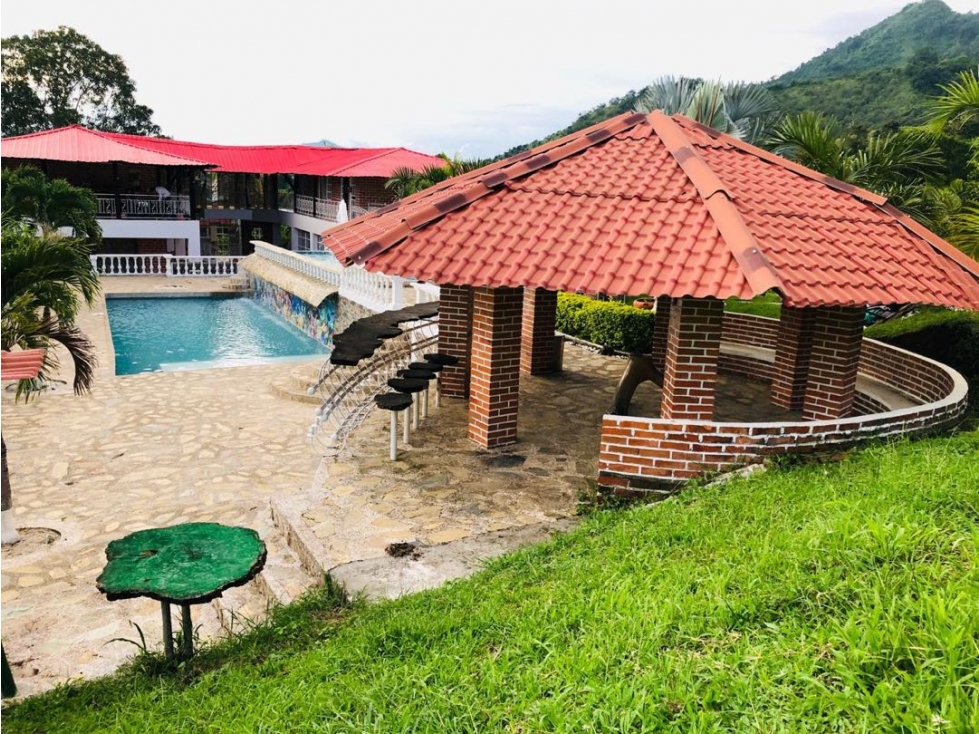 SE ALQUILA FINCA POR DÍAS COMBIA #8 ht - 2