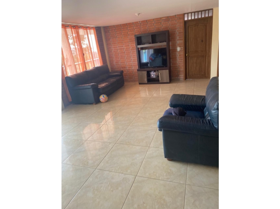 SE ALQUILA FINCA POR DIAS, 30 Personas ARABIA - 6