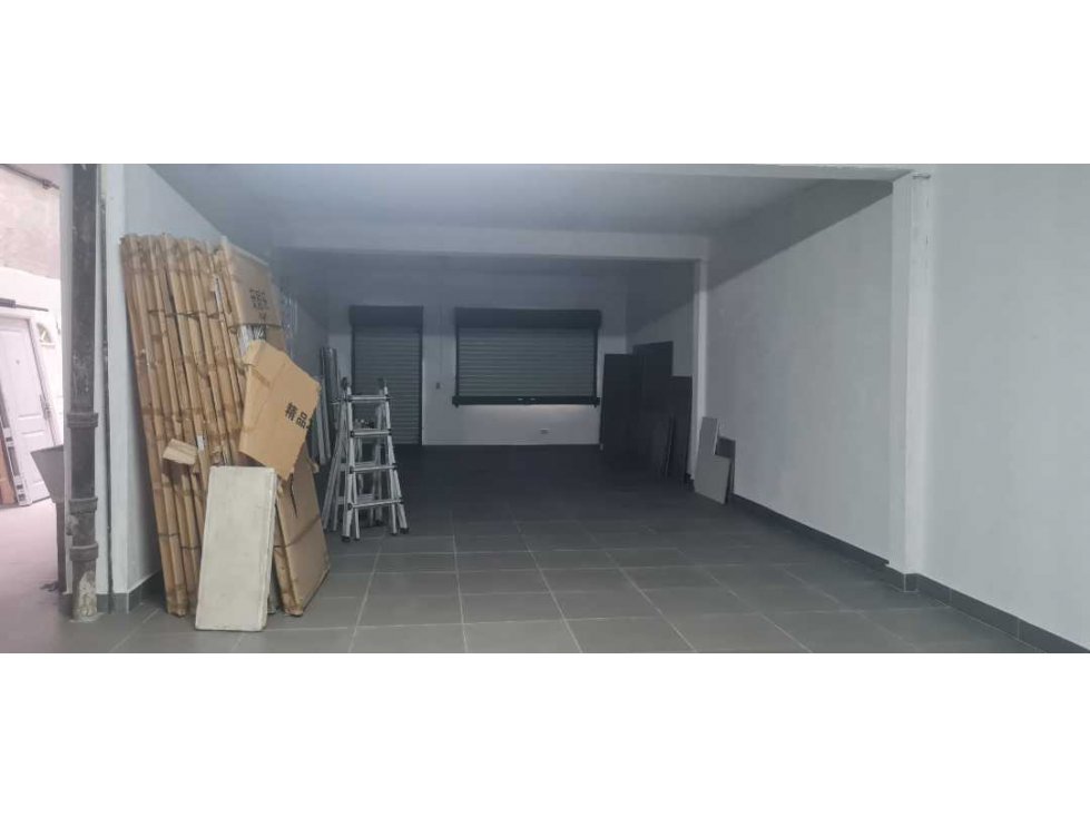 Se alquila galera de 100 mts en Río abajo (no mecánica) $850 - 2