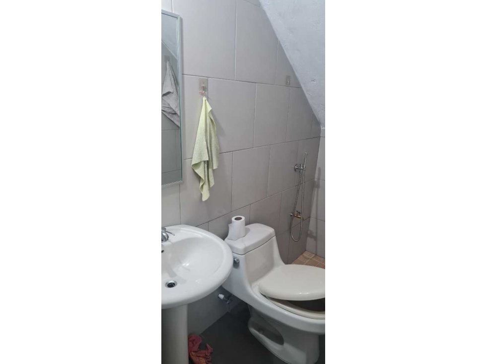 Se alquila galera de 100 mts en Río abajo (no mecánica) $850 - 4