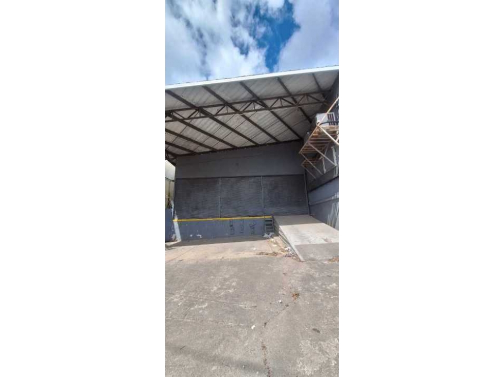 Se alquila galera de 2800 mts en la loceria $6 por metro — foto 2
