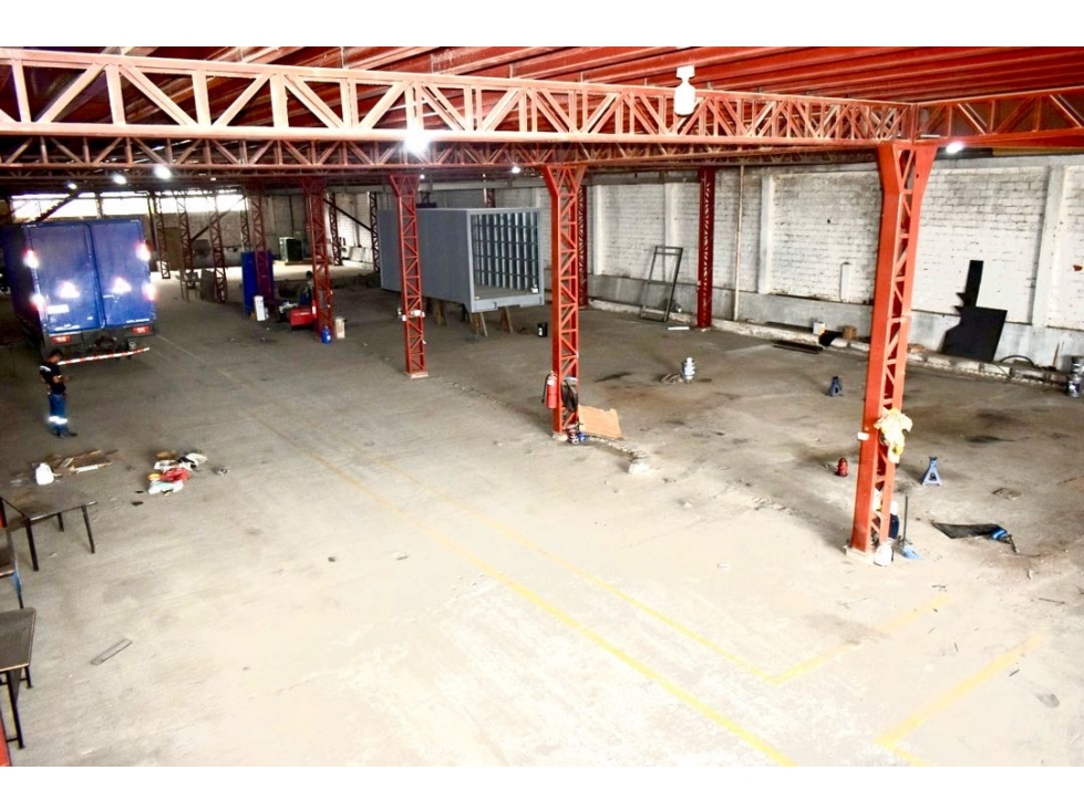 Se alquila Galpón 1200m2 en la vía Manta Montecristi LVSA - 2