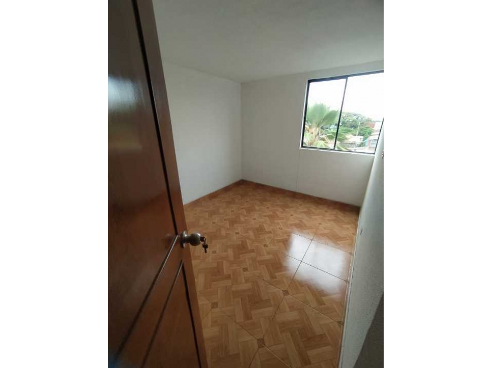 EN ALQUILER APARTAMENTO QUINTO PISO PLAZA ARBOLEDA PALMIRA VALLE — foto 5