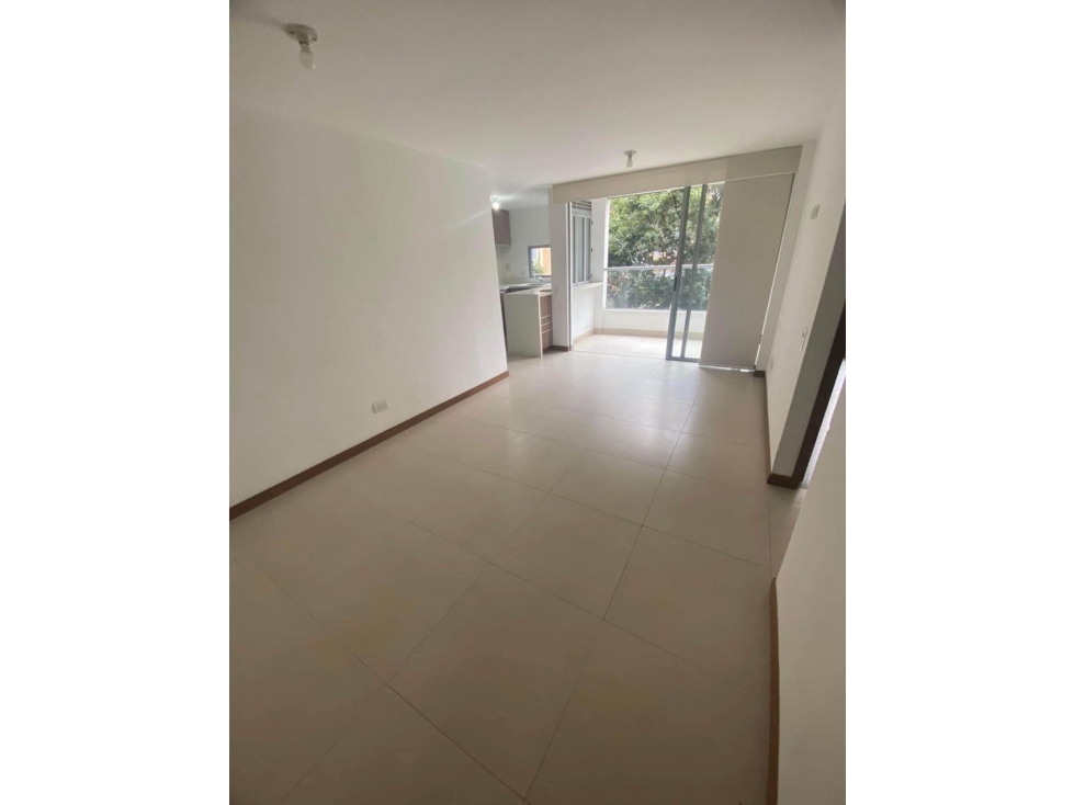 SE ALQUILA HERMOSO APTO EN ENVIGADO, LOMA DE LAS BRUJAS — foto 2