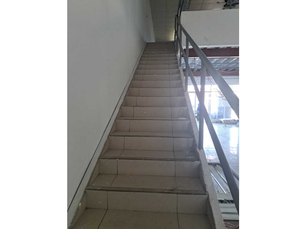 SE ALQUILA LOCAL 137 METROS DAVID - 3
