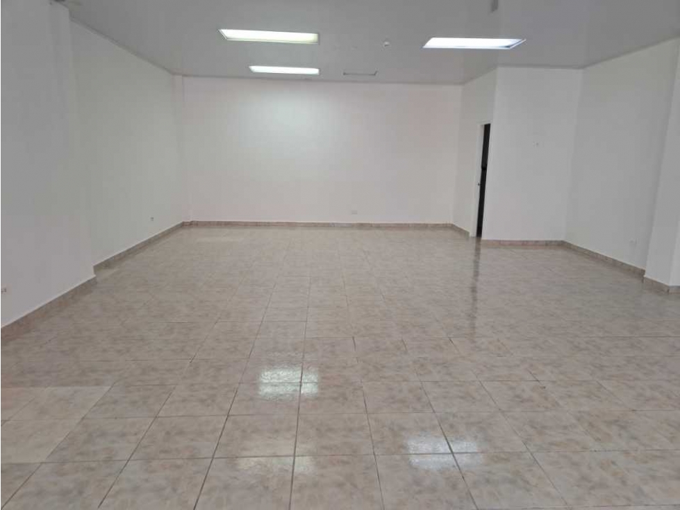 SE ALQUILA LOCAL 90 METROS DAVID - 5