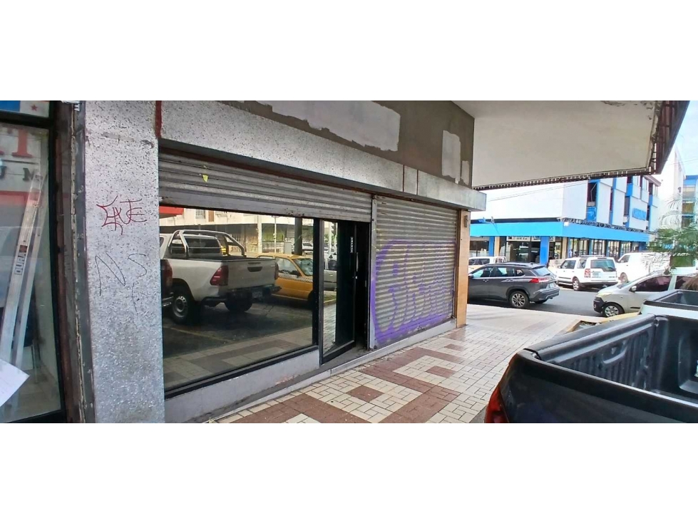 SE ALQUILA LOCAL COMERCIAL, 287M2 EN LA EXPOSICION ANTIGUO MCDONALD'S - 5