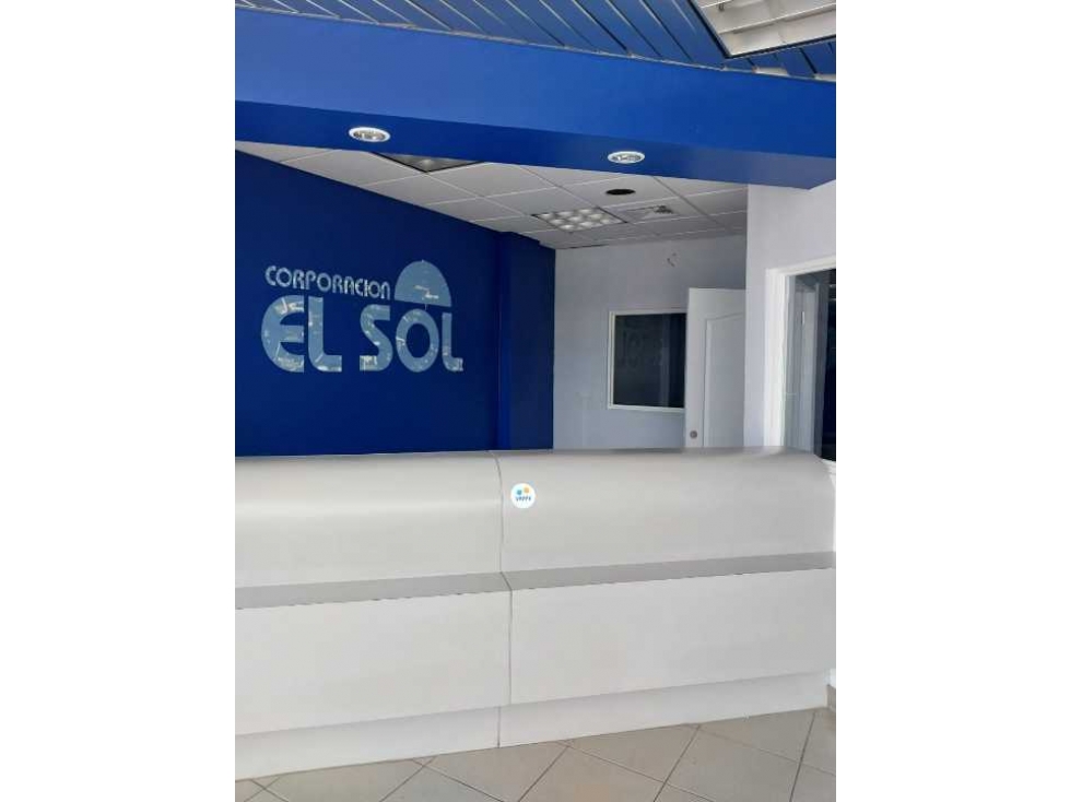 Se alquila local comercial en Plaza Cordoba — foto 2