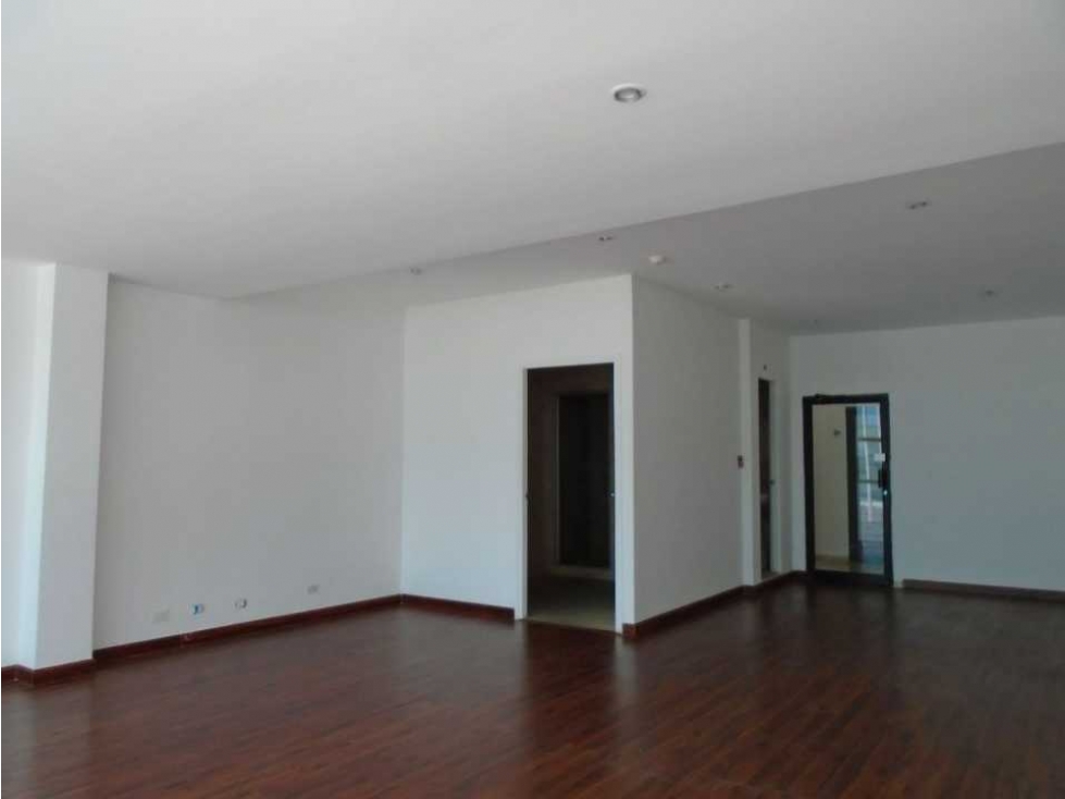 Se Alquila Local Comercial en Paitilla