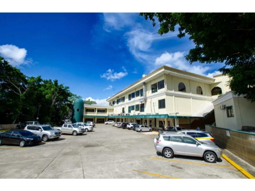 Se Alquila Local Comercial en Albrook - 1