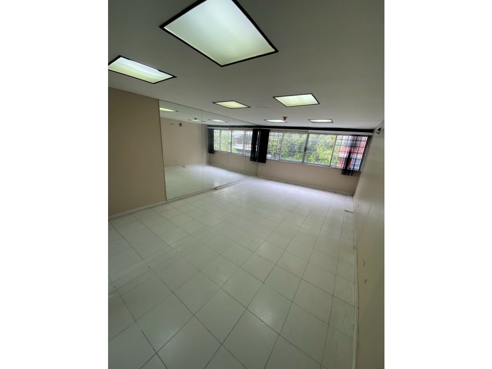 Se alquila local comercial en el Cangrejo — foto 3