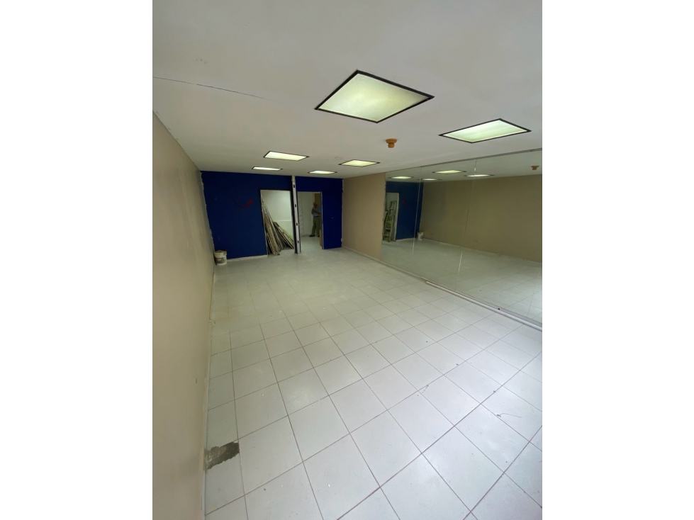 Se alquila local comercial en el Cangrejo — foto 4