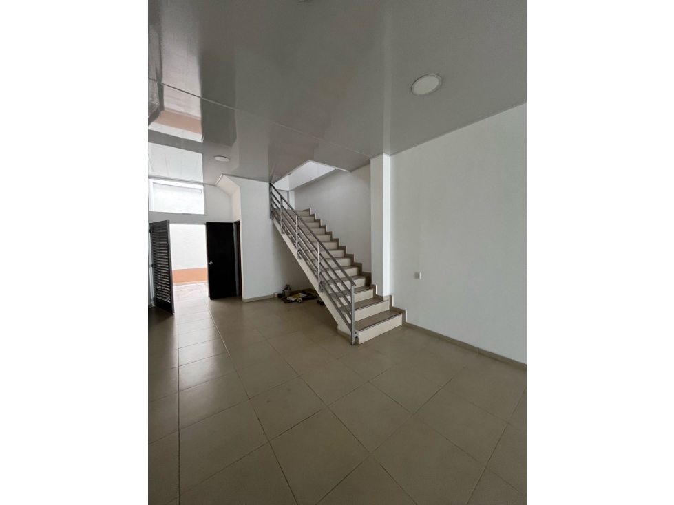 Se alquila local comercial en la rosevelt — foto 5