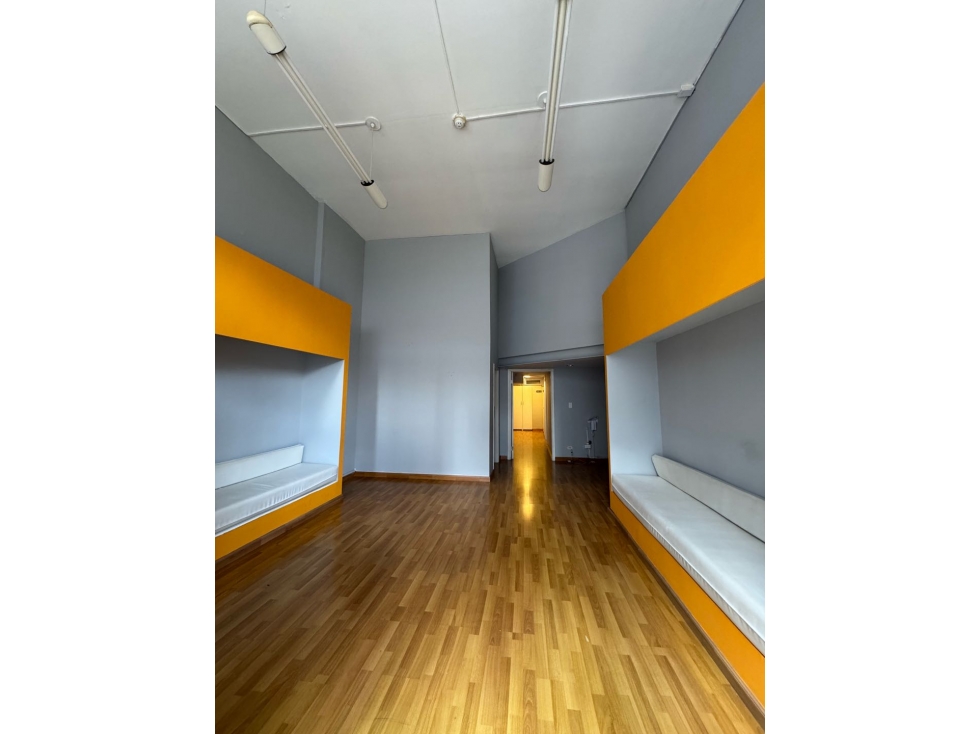 Se alquila local comercial San Francisco