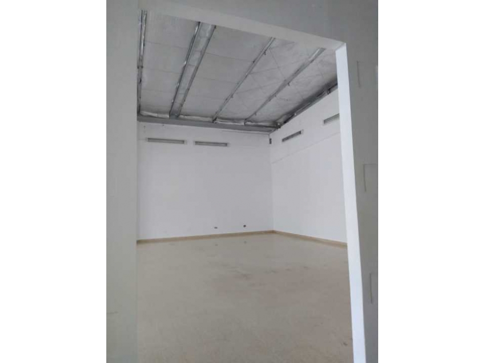Se Alquila Local con ventales amplio en Punta Paitilla — foto 4