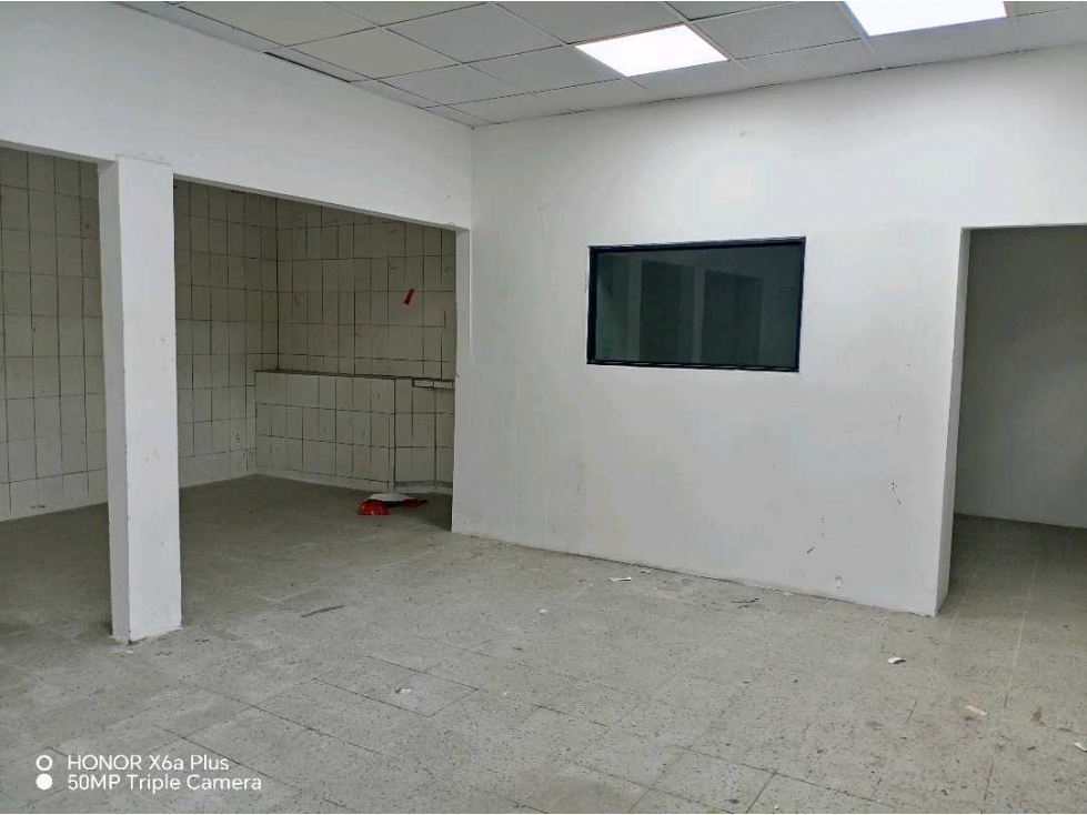 Se alquila local de 350 mtrs en Bugaba! - 4