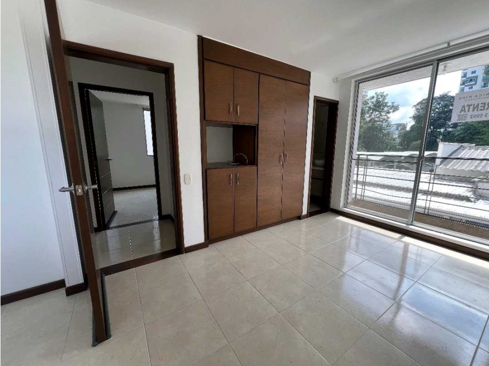 SE ALQUILA APARTAMENTO EN ALAMOS