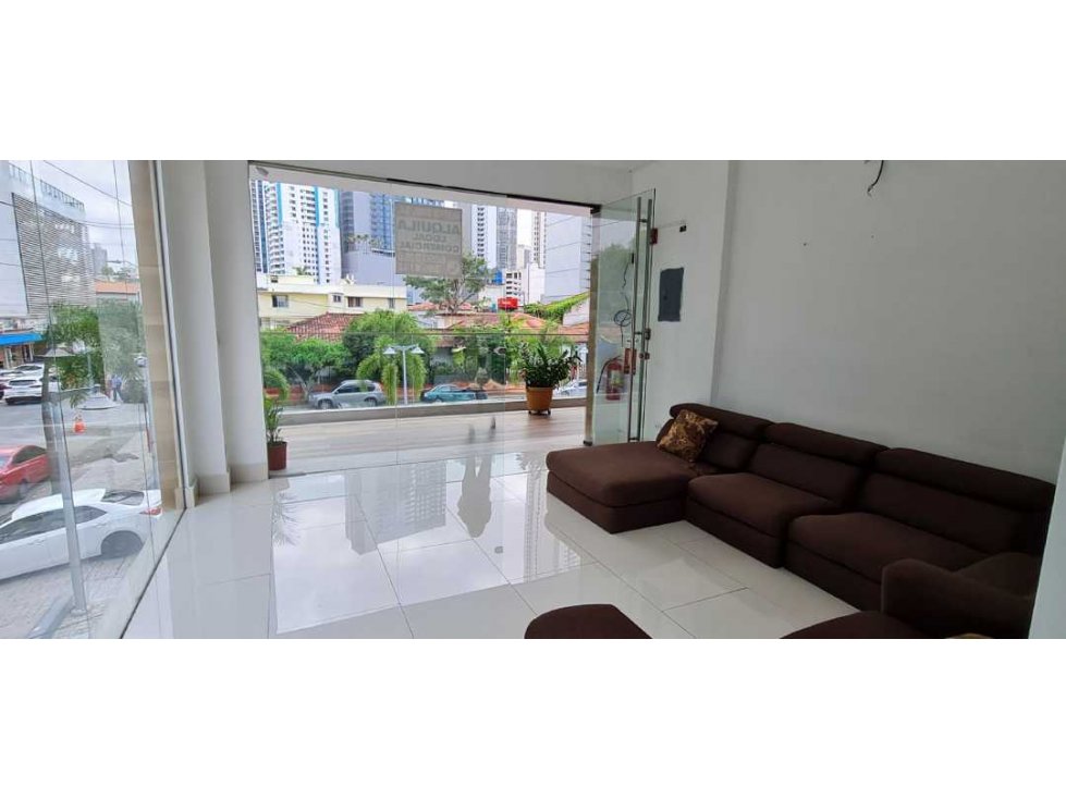 Se alquila locales de 65 mts en Bella vista en un primer piso $1500 — foto 2