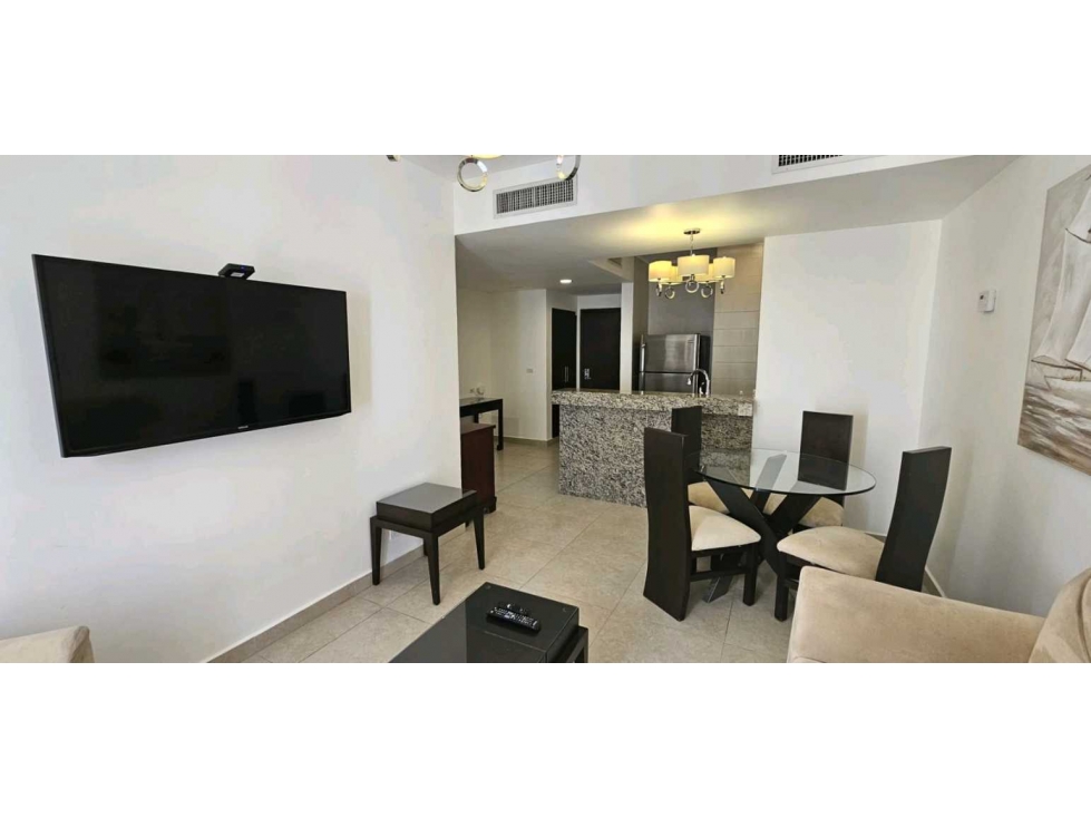 SE ALQUILA MODERNO APARTAMENTO DE 2 REC.EN COCOLI