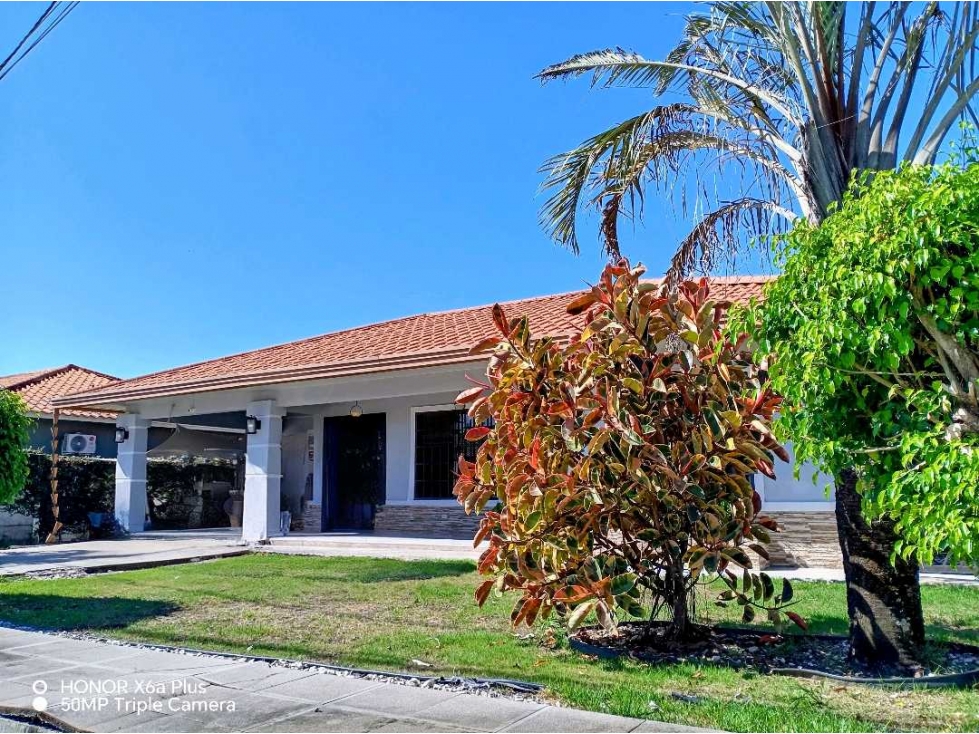 Se vende hermosa casa en Res. Villa Patricia, David — foto 2