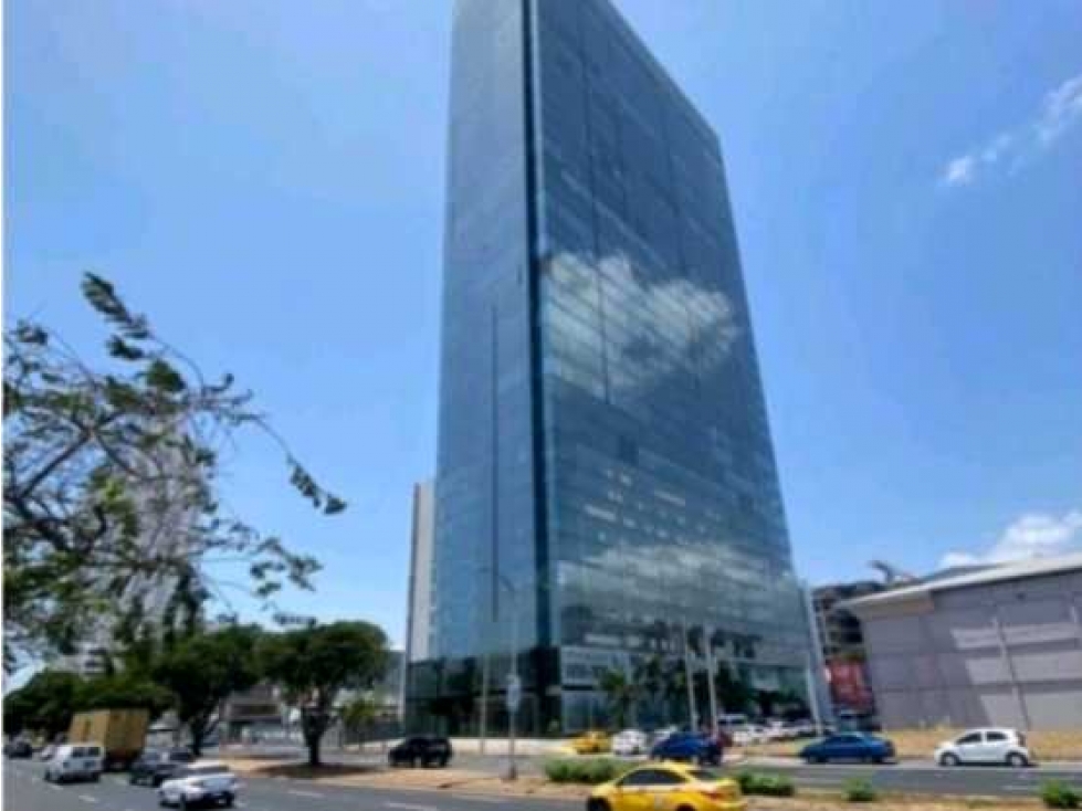 SE ALQUILA OFICINA DE 75 M2 EN LA AV.BALBOA, PH BOC, VISTA AL MAR