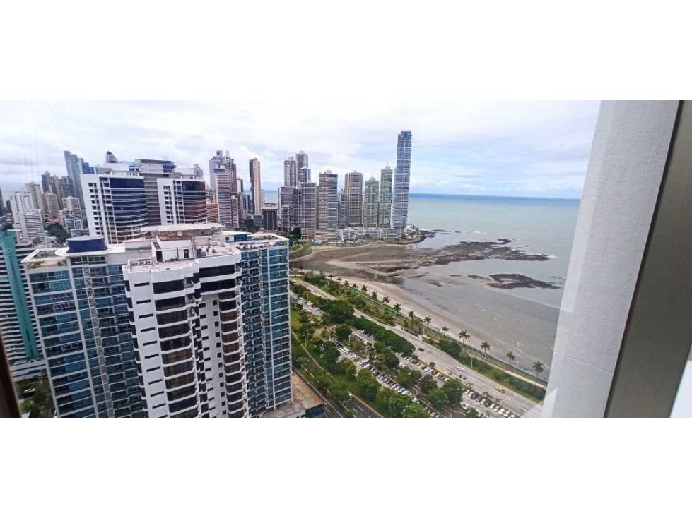 Se Alquila oficina con vista Panorámica en la mejor zona de Balboa. - 6