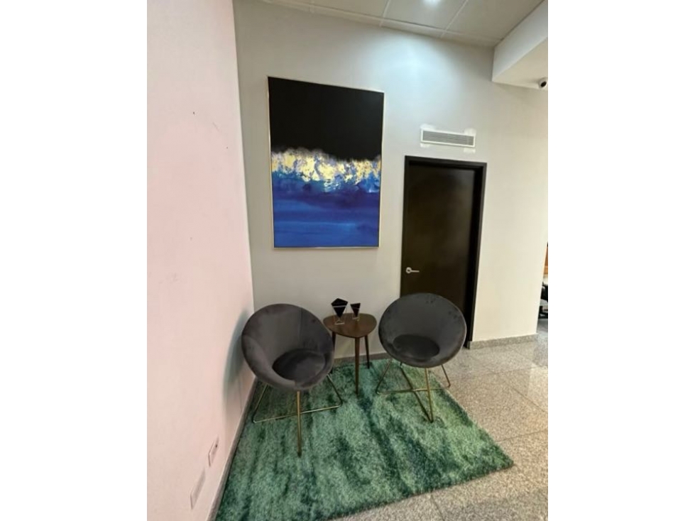 SE VENDE OFICINA EN BELLA VISTA (AA) - 2