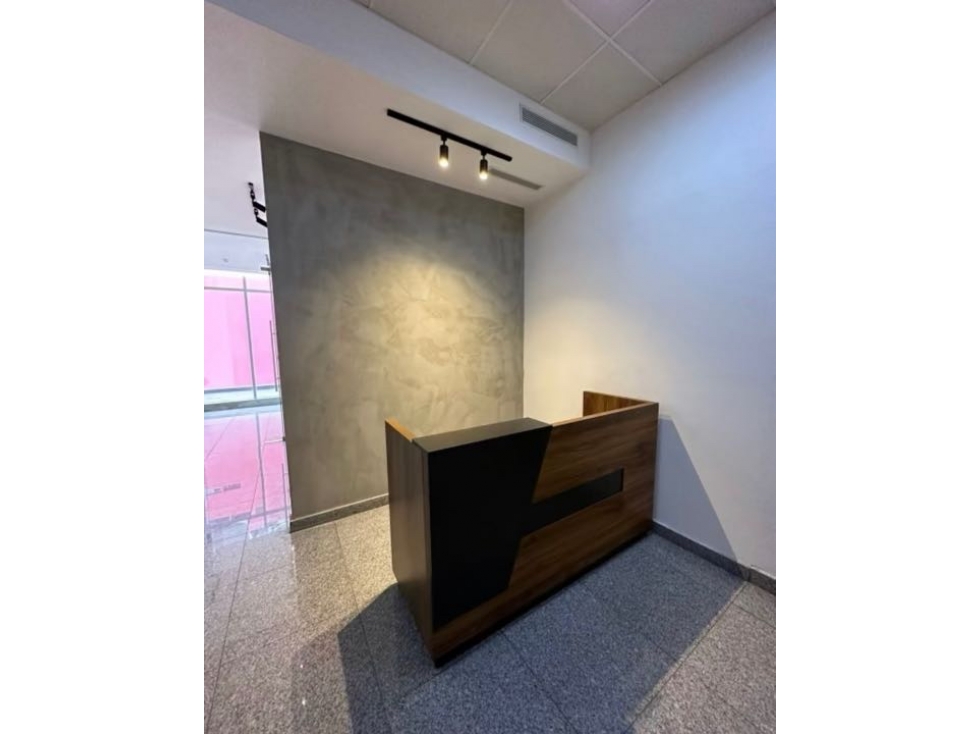 SE VENDE OFICINA EN BELLA VISTA (AA) - 3