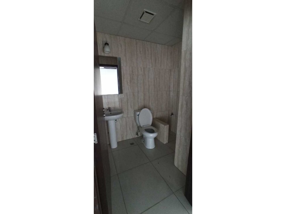 Se Alquila Oficina en Costa del Este 79m2 , $1264 - 5